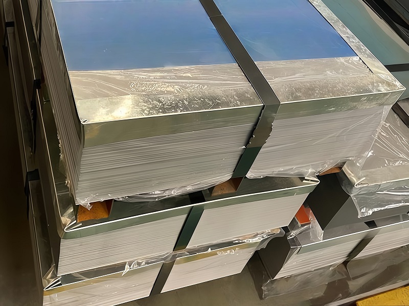 Alloyed galvanized deep drawing steel sheet